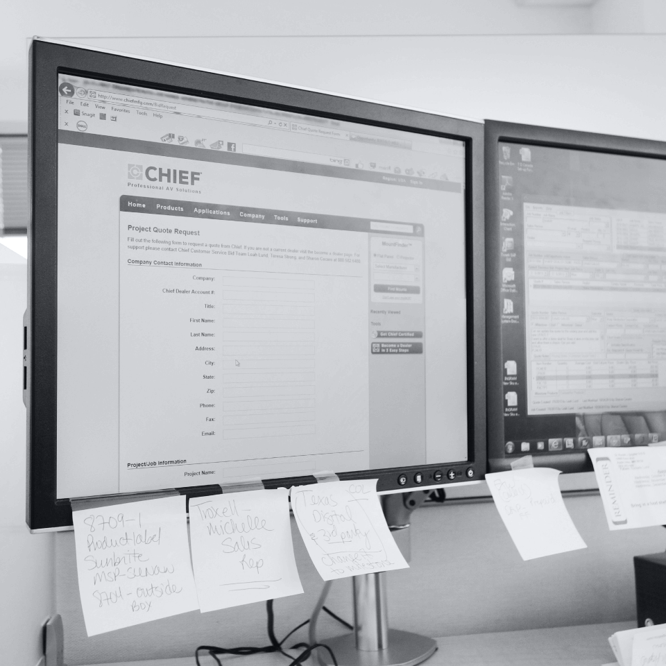1-1-legrand-monitor 1-1-legrand-monitor